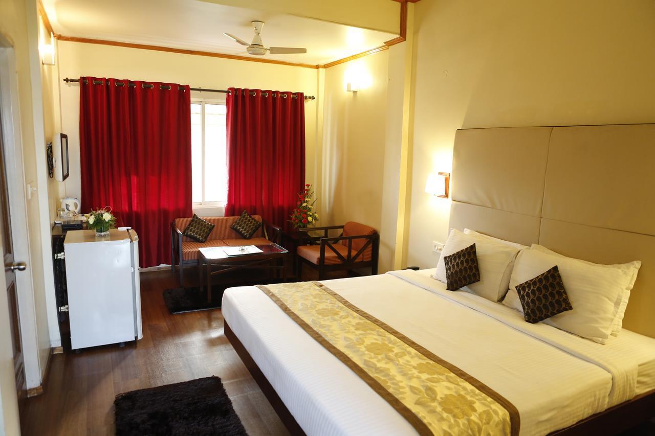 גווהטי Landmark Hotels מראה חיצוני תמונה