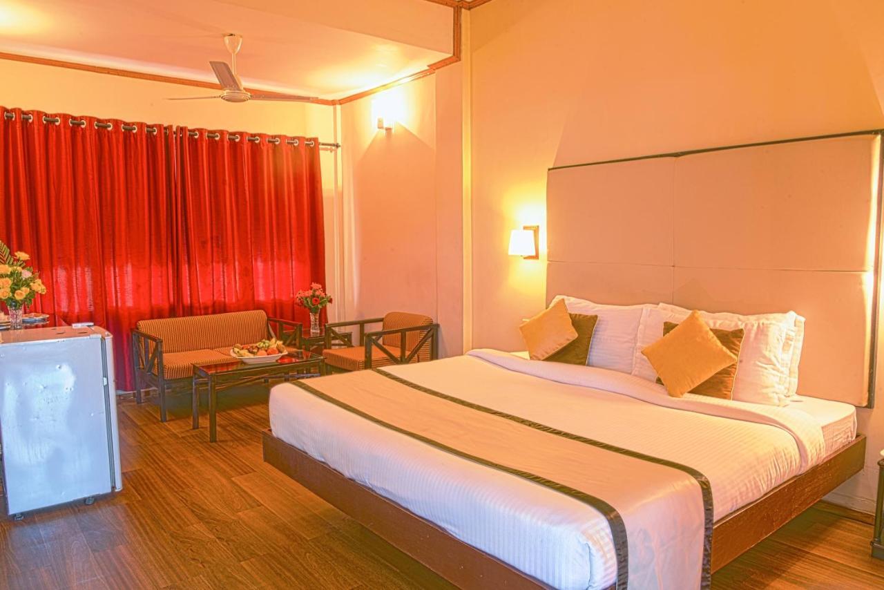 גווהטי Landmark Hotels מראה חיצוני תמונה